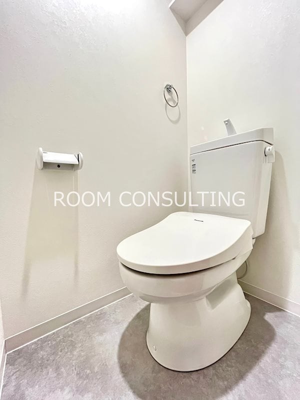  鴨池港～南小前～脇田～大学病院～桜ヶ丘～山田/鶴ヶ崎橋 1階 築1年