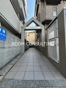  鹿児島市電１系統/二中通駅 徒歩5分 2階 築27年