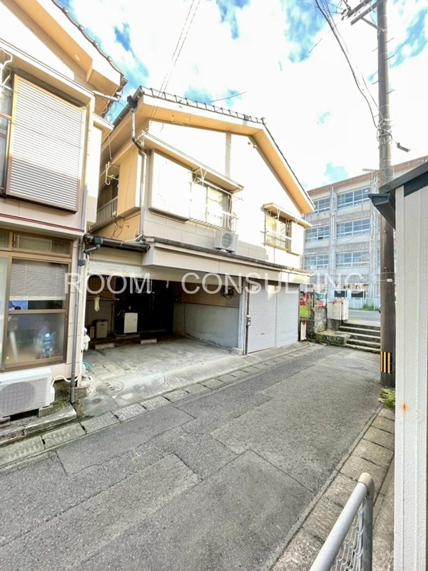  鹿児島市電２系統/市立病院前駅 徒歩11分 1階 築48年