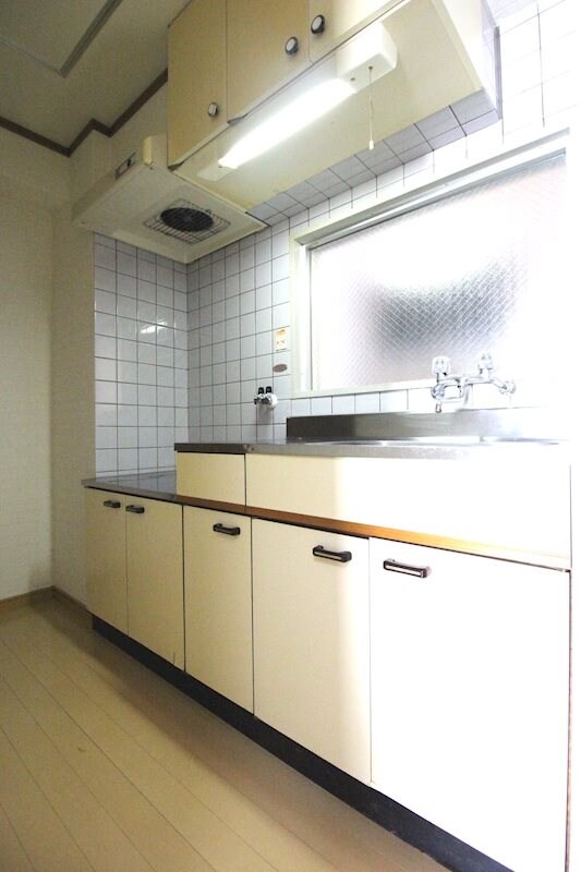  鹿児島市電２系統/加治屋町駅 徒歩3分 4階 築28年