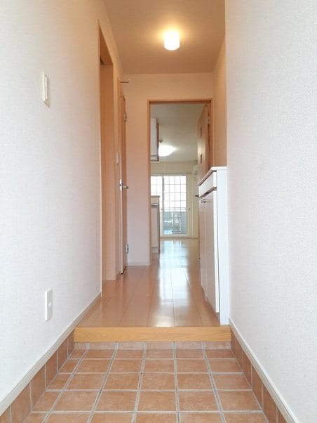  135/川畑 1階 築14年