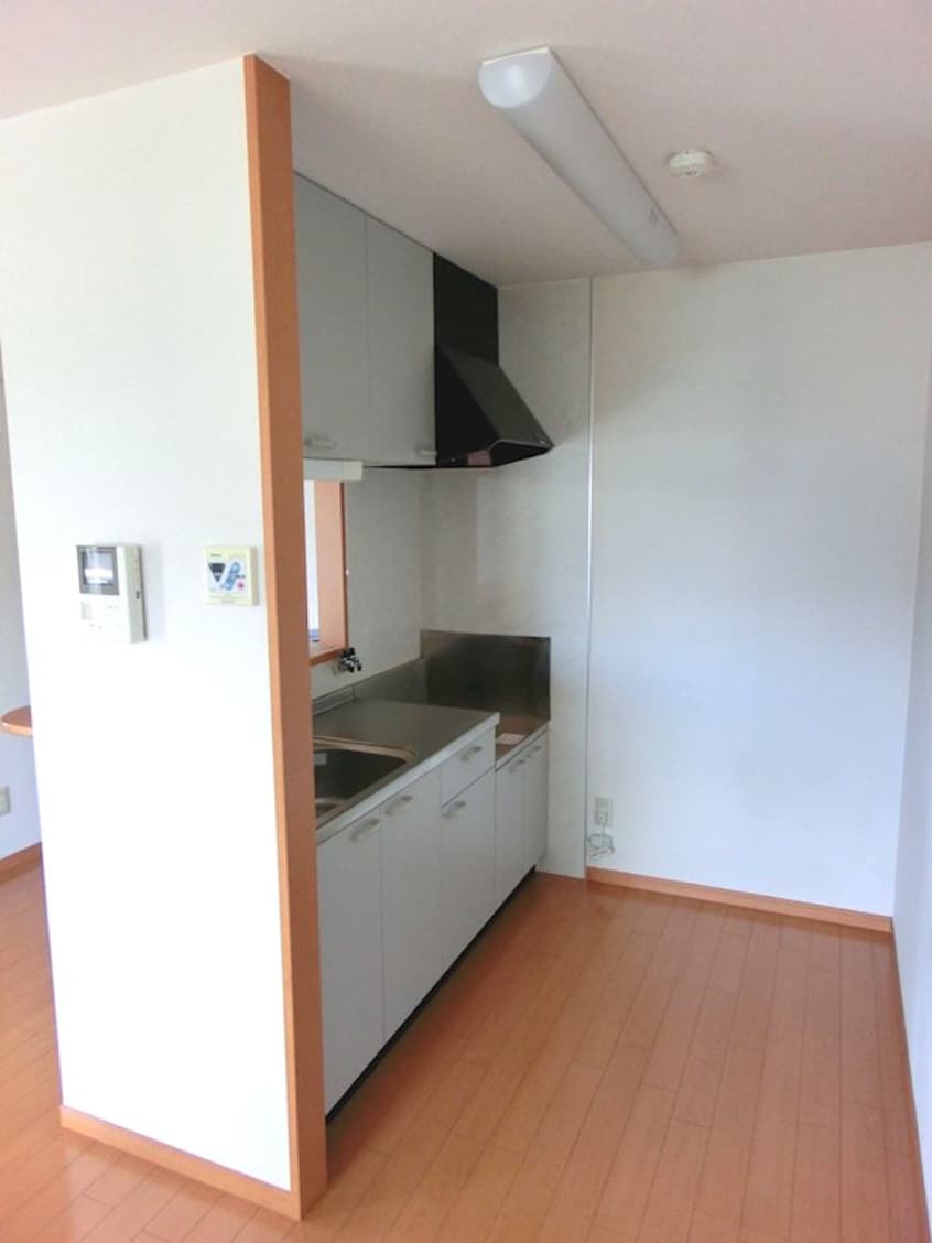  鹿児島市電１系統/谷山駅 徒歩6分 2階 築18年