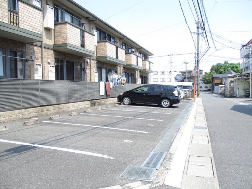  星ヶ峯～中山団地～谷山電停～イオンSC/永田 1階 築20年