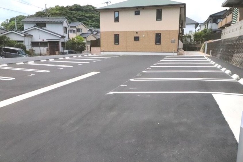  指宿枕崎線/谷山駅 徒歩21分 2階 築6年