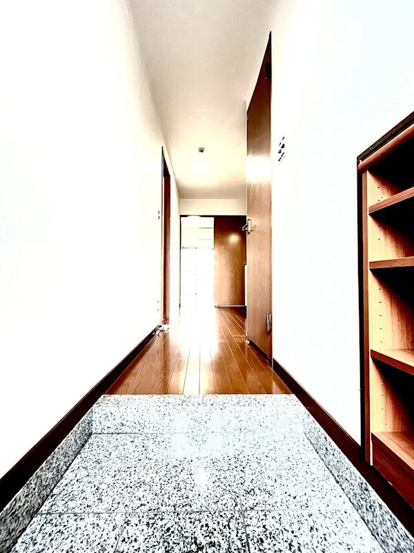  伊集院-伊作/西本町（日置市吹上町中原）〔鹿児島交通〕 1階 築19年