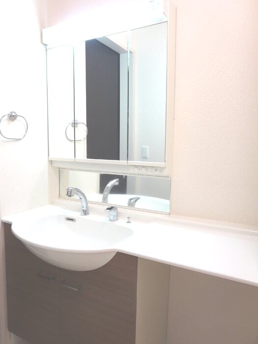 102号室写真使用 指宿枕崎線/宇宿駅 徒歩31分 3階 築12年