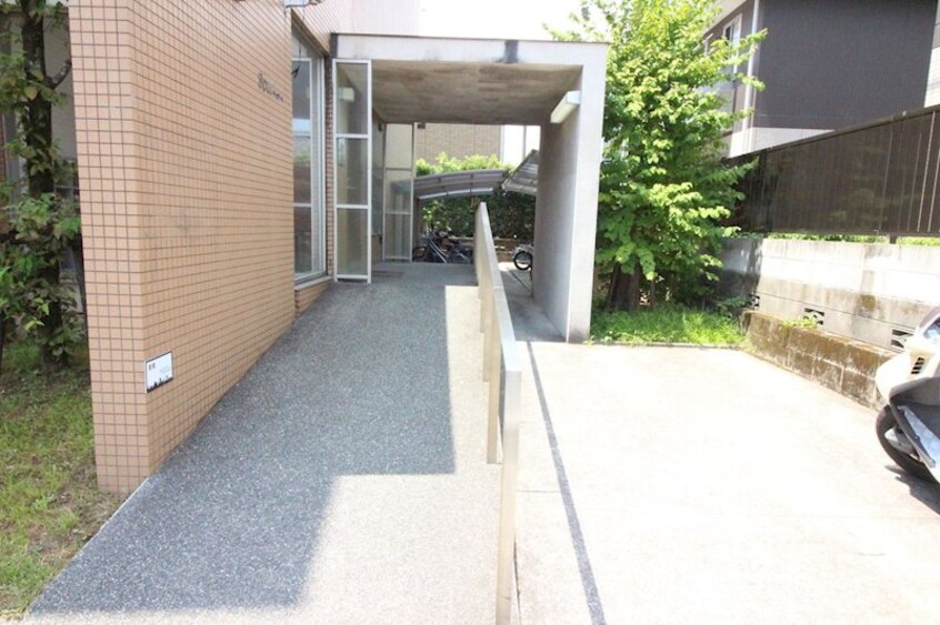  指宿枕崎線/谷山駅 徒歩11分 3階 築15年