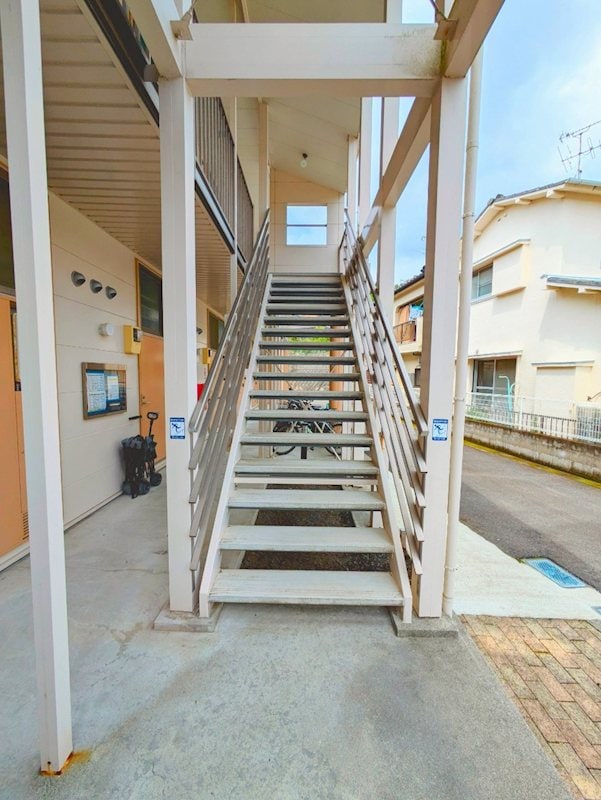  指宿枕崎線/谷山駅 バス7分滝ノ下/見寄循環　自由ヶ丘（鹿児島県）下車:停歩3分 2階 築26年