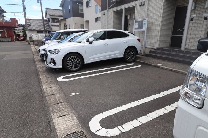  指宿枕崎線/谷山駅 徒歩13分 1階 築10年