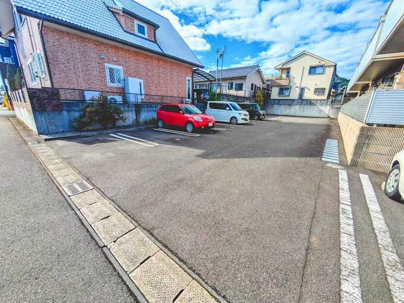  指宿枕崎線/慈眼寺駅 徒歩13分 1階 築9年