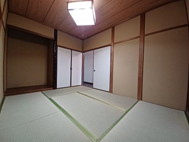  桐ヶ丘5丁目4LDK一戸建て