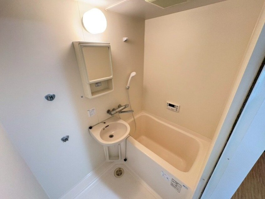  グラッツアモーレ名張