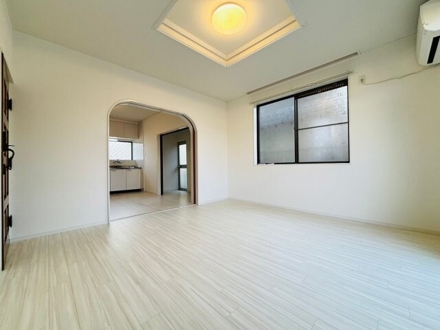  ホワイトハウスつつじが丘