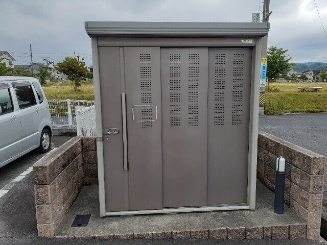  サニースクエア