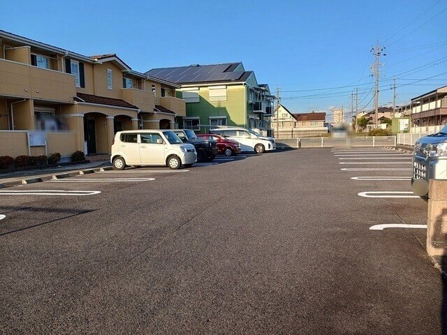  サニースクエア