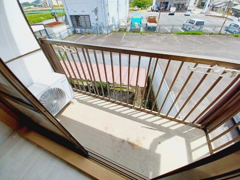 同型参考写真 RIVARI