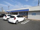 ローソン名張鴻之台店(コンビニ)まで407m ネオ・アーバン・パレス