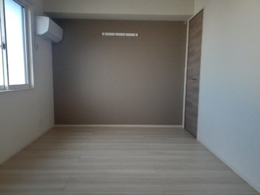 同物件別室の画像です イーストフィールド