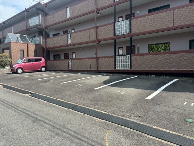  ルミエールヒルズ