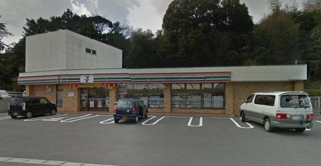 セブンイレブン 桑名駅西店(コンビニ)まで487m 第三富士コーポ