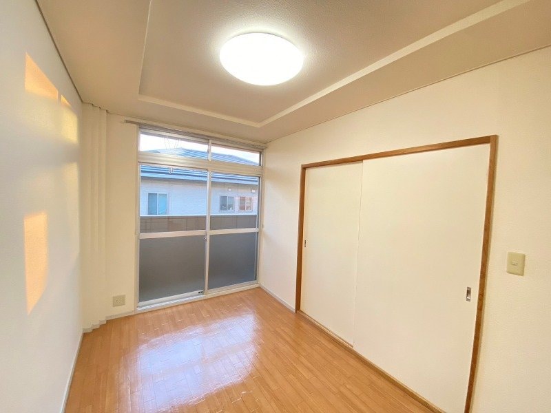 同物件別室反転タイプ画像 サンパレス伊藤