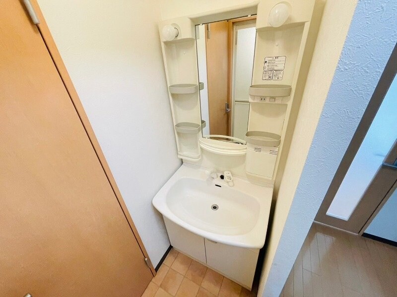 同一物件の別部屋の写真です。 サン・friends芳ヶ崎 B棟