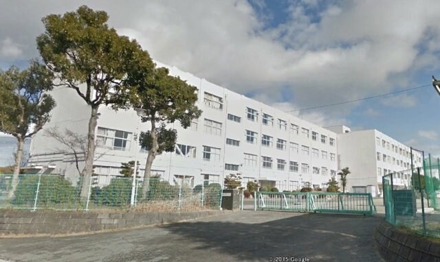 桑名市立正和中学校(中学校/中等教育学校)まで2300m サン・friends芳ヶ崎 B棟