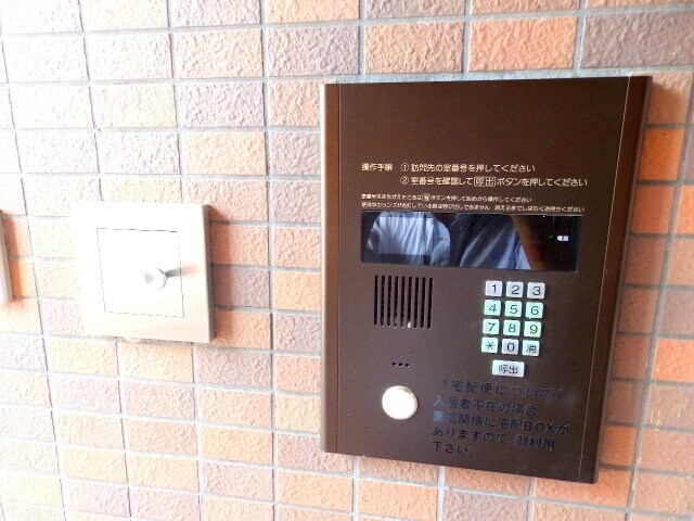  サイレンス上野