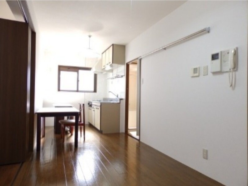  サイレンス上野