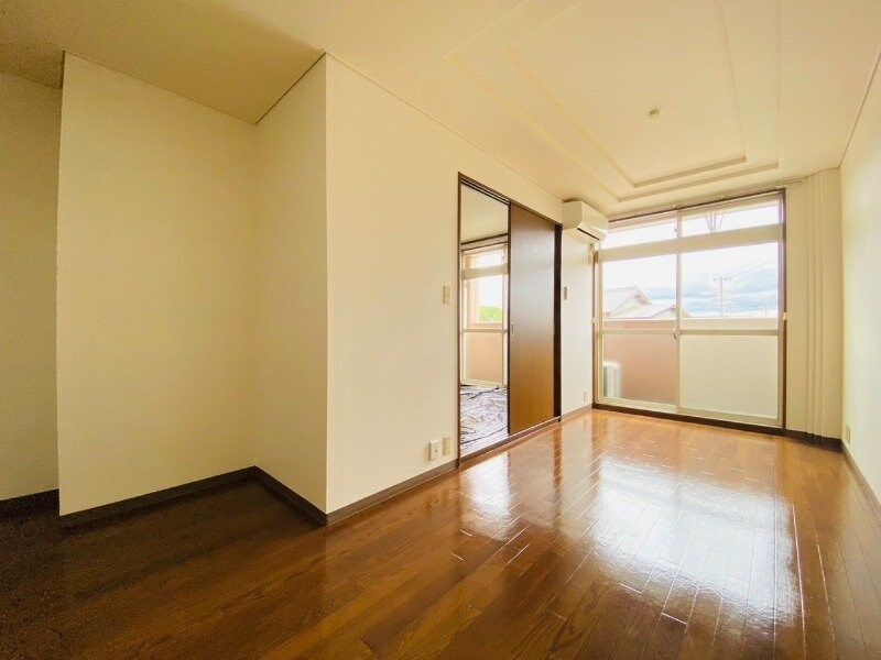 同型参考写真 グランドパレス松井