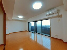 別間取り別部屋の写真になります。