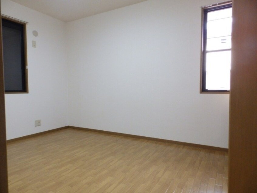 同物件別部屋タイプ ロイヤルガーデン桑名　C