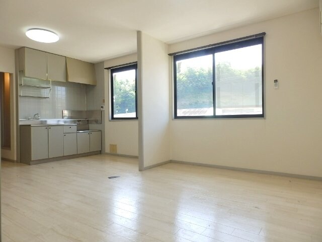  プロスペリティ髙阪 A棟