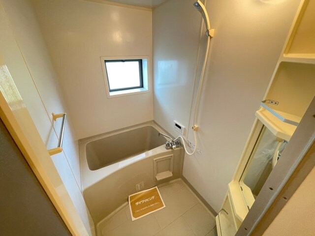 同物件別室反転写真 シェルクレール　参番館