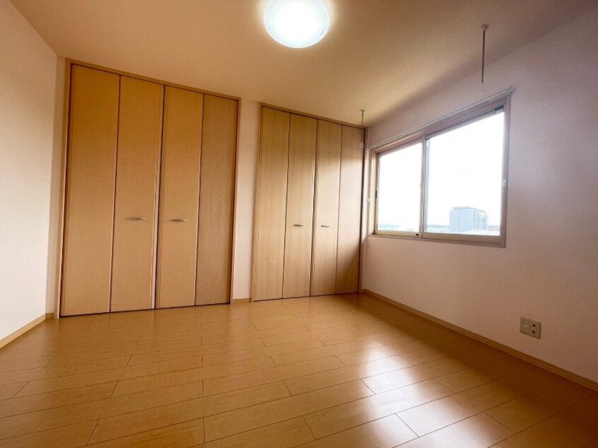 同物件別室反転写真 シェルクレール　参番館