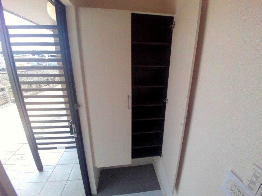 同物件別室反転写真 モナリエーレ芳ケ崎 A棟