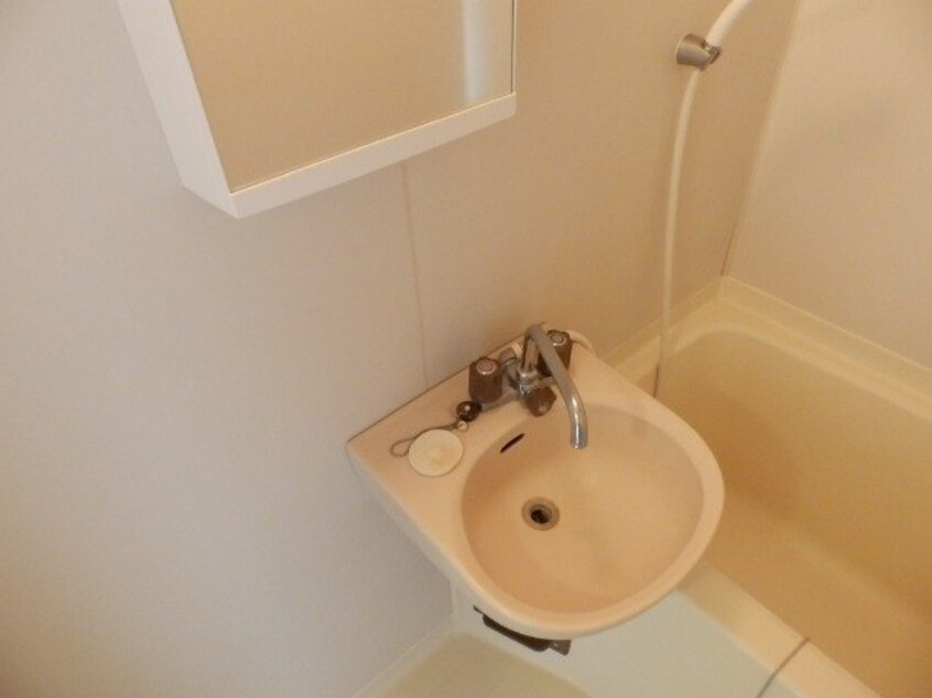 同物件別室反転タイプ プレジール多度　M1