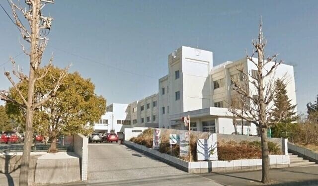 桑名市立光陵中学校(中学校/中等教育学校)まで1645m エルステ　Ａ棟