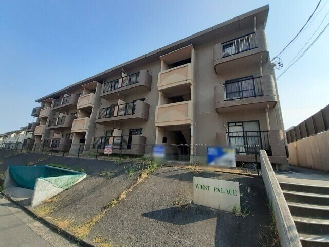  ＷＥＳＴ　ＰＡＬＡＣＥ