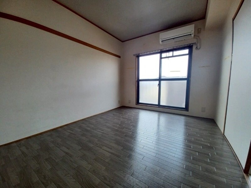  ＷＥＳＴ　ＰＡＬＡＣＥ