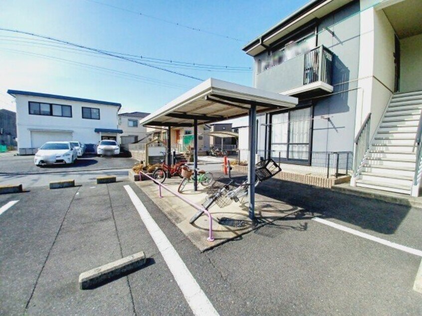  エターナル　B棟