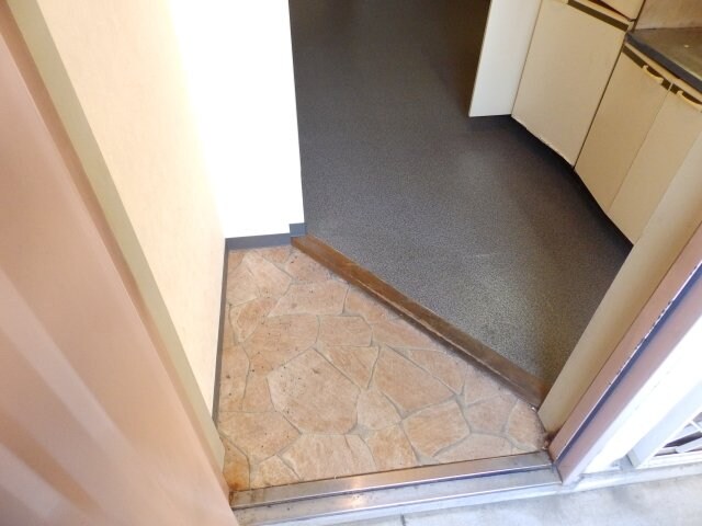 玄関 くわなハイツ