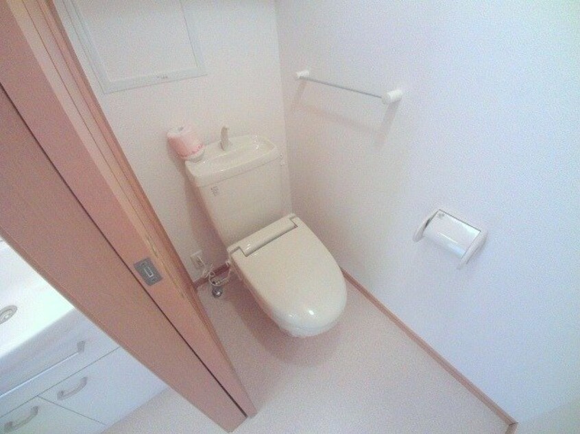 同型反転画像です。 フォレスタあさひ　Ａ