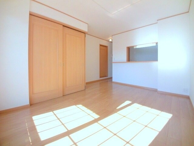 同型反転画像です。 フォレスタあさひ　Ａ