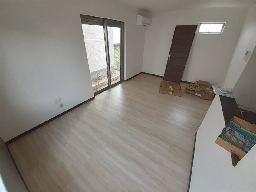  Ｌａｎｄ ｃｏｕｒｔ 小泉 Ａ