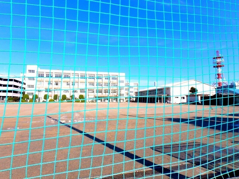 桑名市立光風中学校(中学校/中等教育学校)まで1708m ソレイユＢ