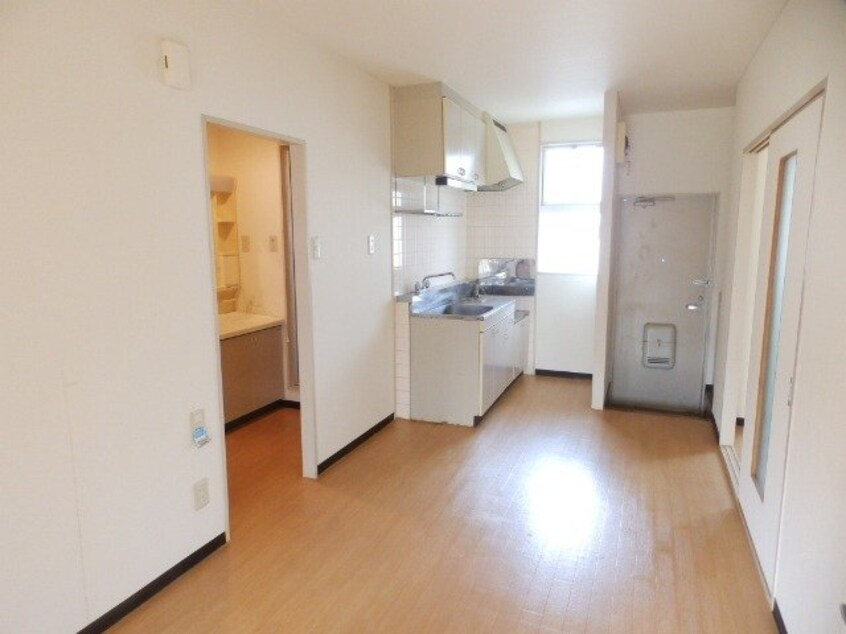 同型参考写真 メゾンソレイユＡ