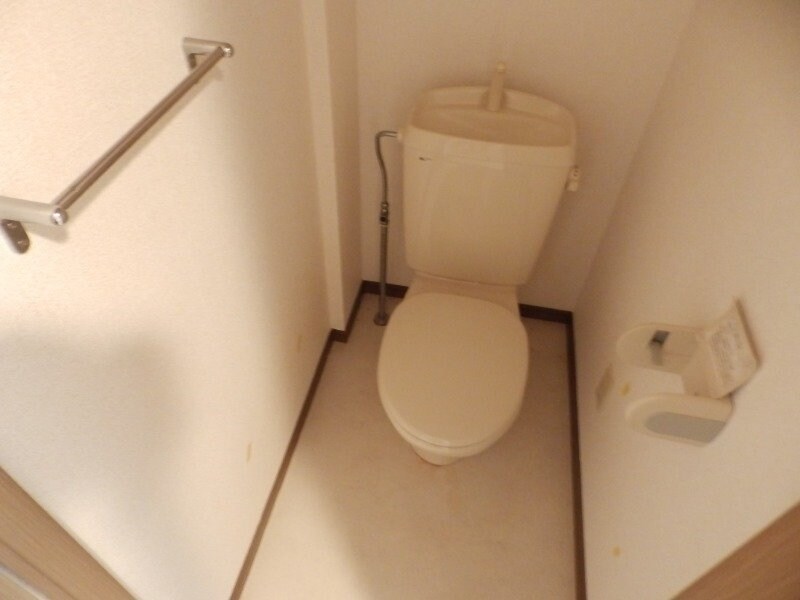 同型参考写真（温洗浄便座新設予定） ハピネス