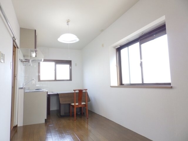  サイレンス上野