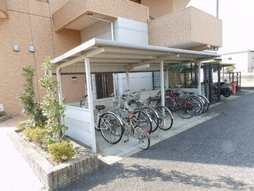  アール・コンシャス